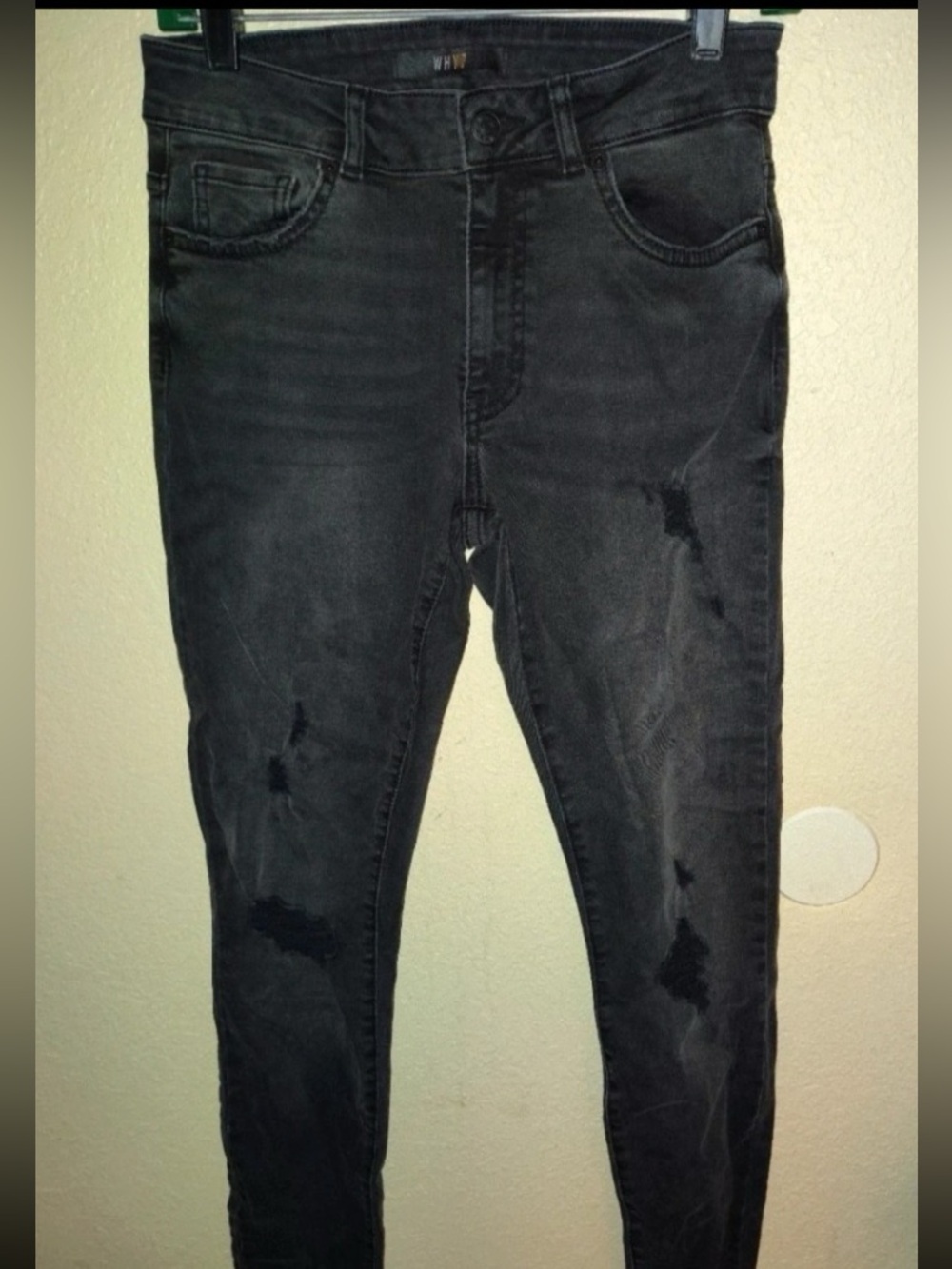 Why 7 Distressed Skinny Jeans